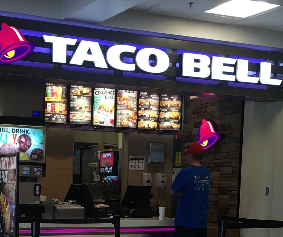 Taco Bell franchise store
